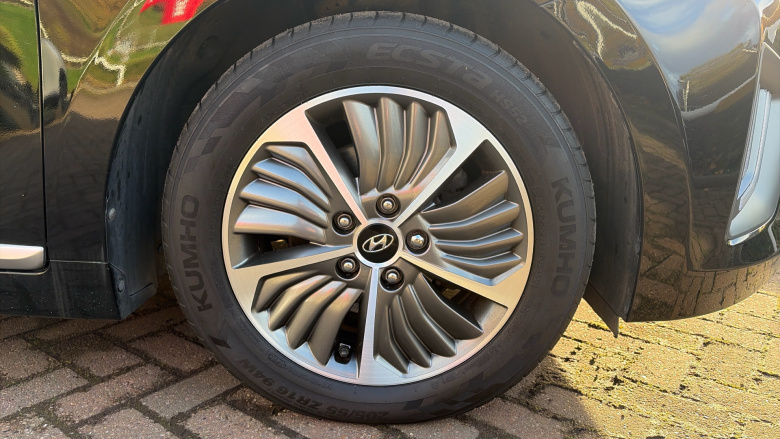 Hyundai IONIQ 1.6 GDi Plug-in Hybrid Premium 5dr DCT Hatchback